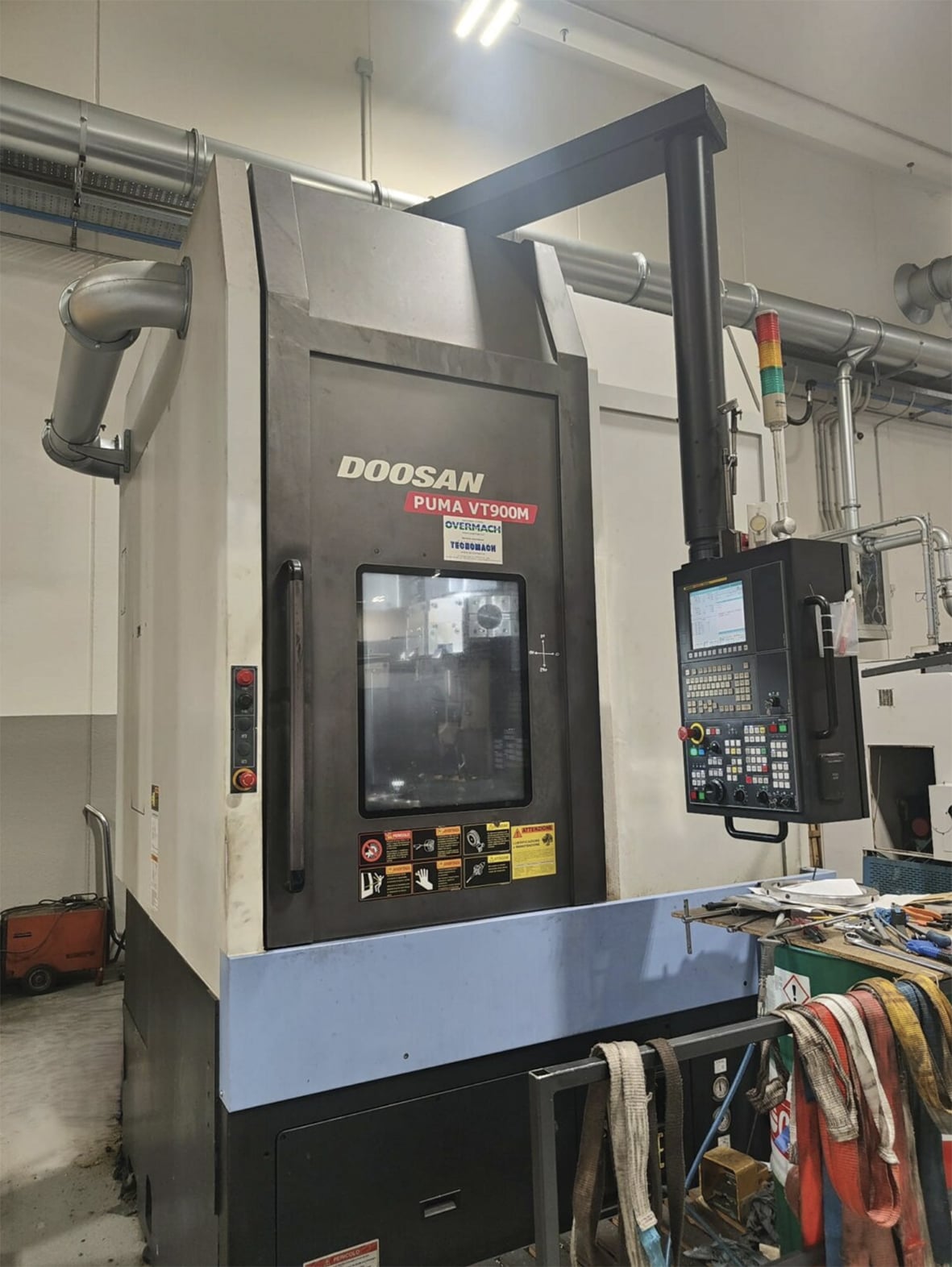 DOOSAN PUMA VT 900 M 